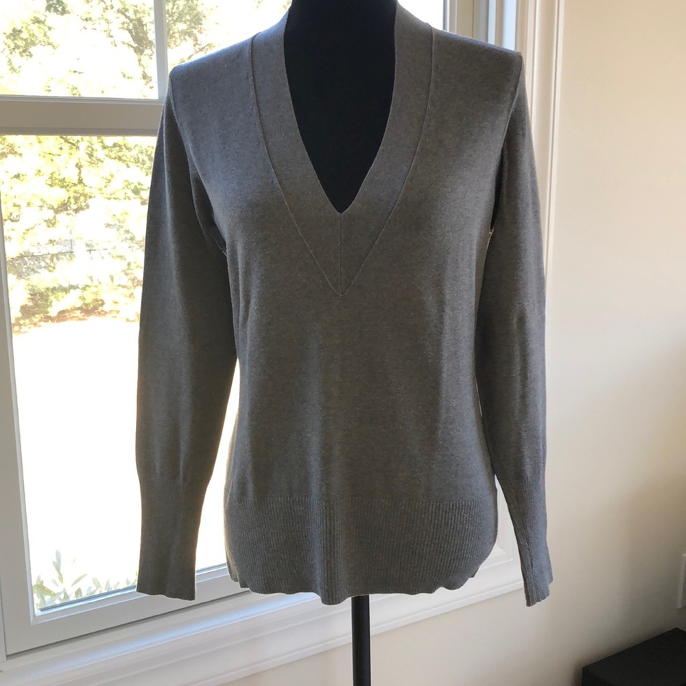 Banana Republic V Neck Sweater